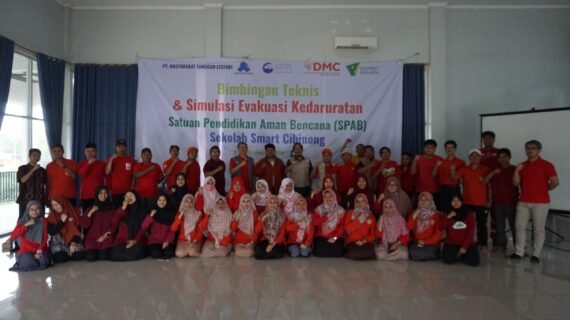 Bimbingan Teknis & Simulasi Evakuasi Kedaruratan Satuan Pendidikan Aman Bencana (SPAB) Sekolah Smart Cibinong.