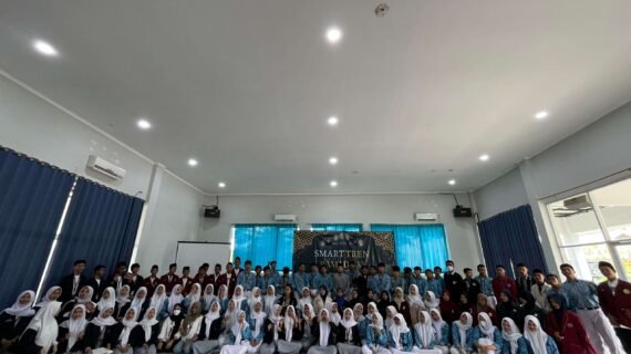 SMARTTREN Ramadhan SMA Smart Cibinong Sebagai Ajang Refleksi, Prestasi, dan Aksi Nyata