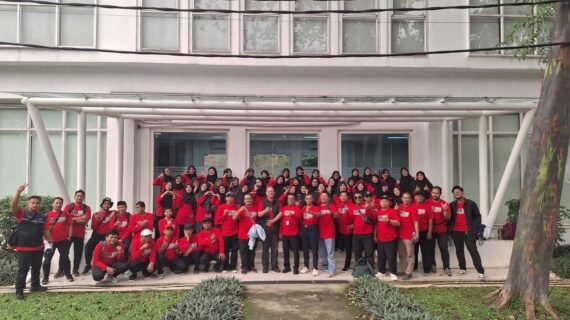 Sekolah Smart Cibinong Gelar In House Training di Kebun Raya Bogor: Perkuat Core Value dan Budaya Kerja