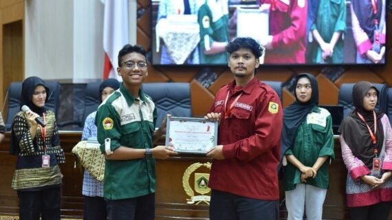 SMA Smart Cibinong Berbangga! Siswa Jadi Delegasi dalam Gathering MPK Se-Indonesia 2025