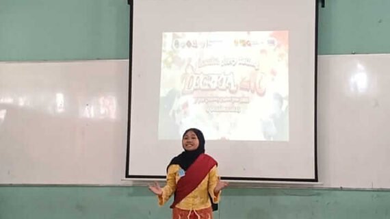 PERDANA! ENGLISH CLUB SMP SMART CIBINONG BERPARTISIPASI DALAM LOMBA STORY TELLING DI EVENT LECRETA 2.0 SMAN 1 CIBINONG 2025