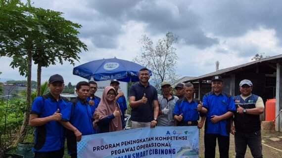 Staff Operasional Sekolah Smart Cibinong Ikuti Pelatihan Pengolahan Limbah Organik Menjadi Kompos