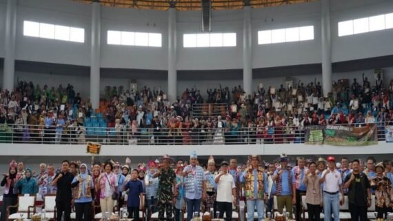 SMA Smart Cibinong Raih Penghargaan Sekolah Adiwiyata Tingkat Kabupaten Bogor 2025