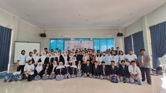 Penyuluhan Kesehatan di Sekolah dalam Rangka International Nurses Day: Kolaborasi RS Sentra Medika Cibinong dan SMA Smart Cibinong