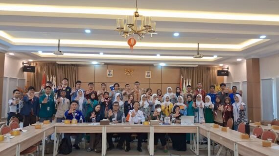 Ketua OSIS SMA Smart Cibinong Periode 2025–2026 Berpartisipasi dalam Sosialisasi Berbasis Sekolah yang Diselenggarakan oleh KPAD Kabupaten Bogor